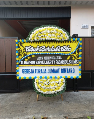 Papan Bunga Duka di Singkep Selatan